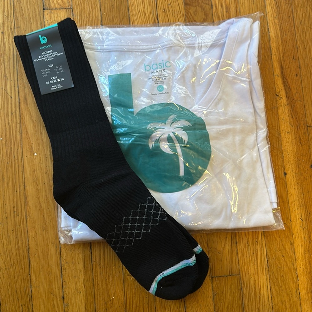 Get Basic T-Shirt & Sock Combo, Size XXL
